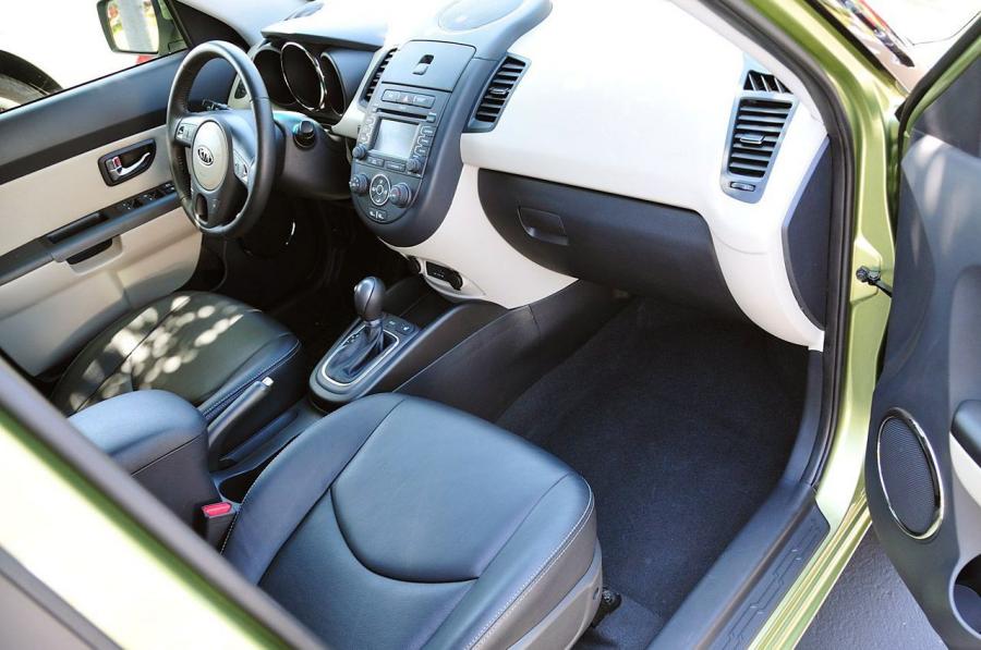  Kia Soul 2012 года  (фото 53 из 73)